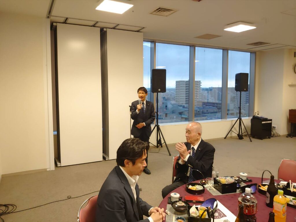 自民党志木支部総会、浅井明県議のシンポジウム