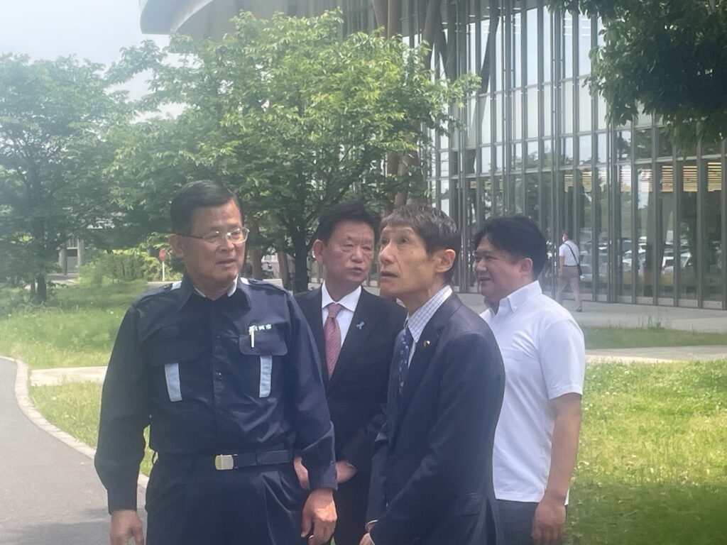白岡市役所視察